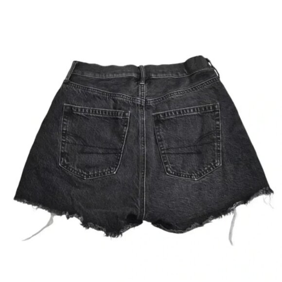 American Eagle Highest Rise 90s Boyfriend Jean Shorts Black Denim Distressed  4 - Picture 5 of 11